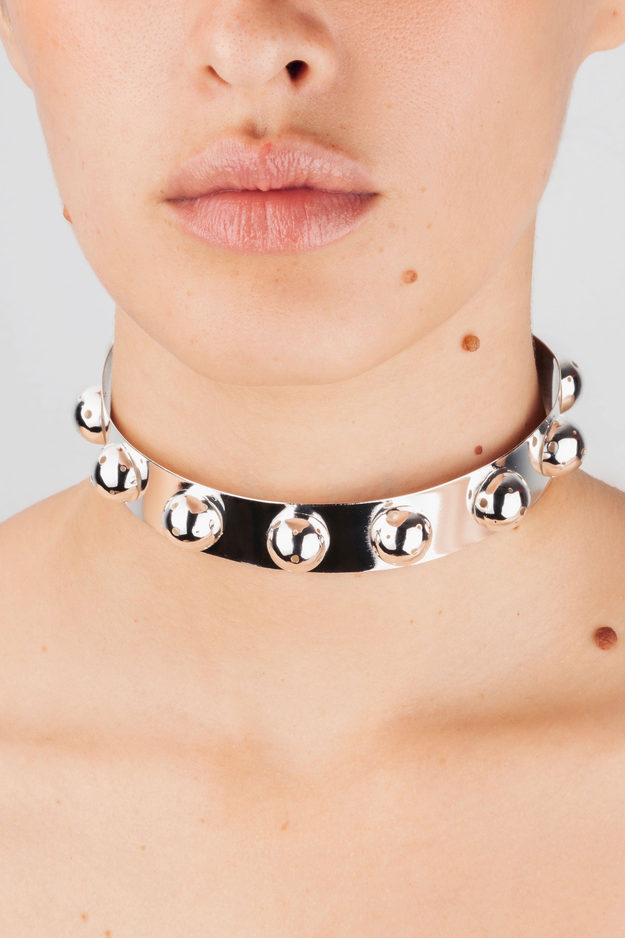 CHOKER WITH BUBBLES SILVER
