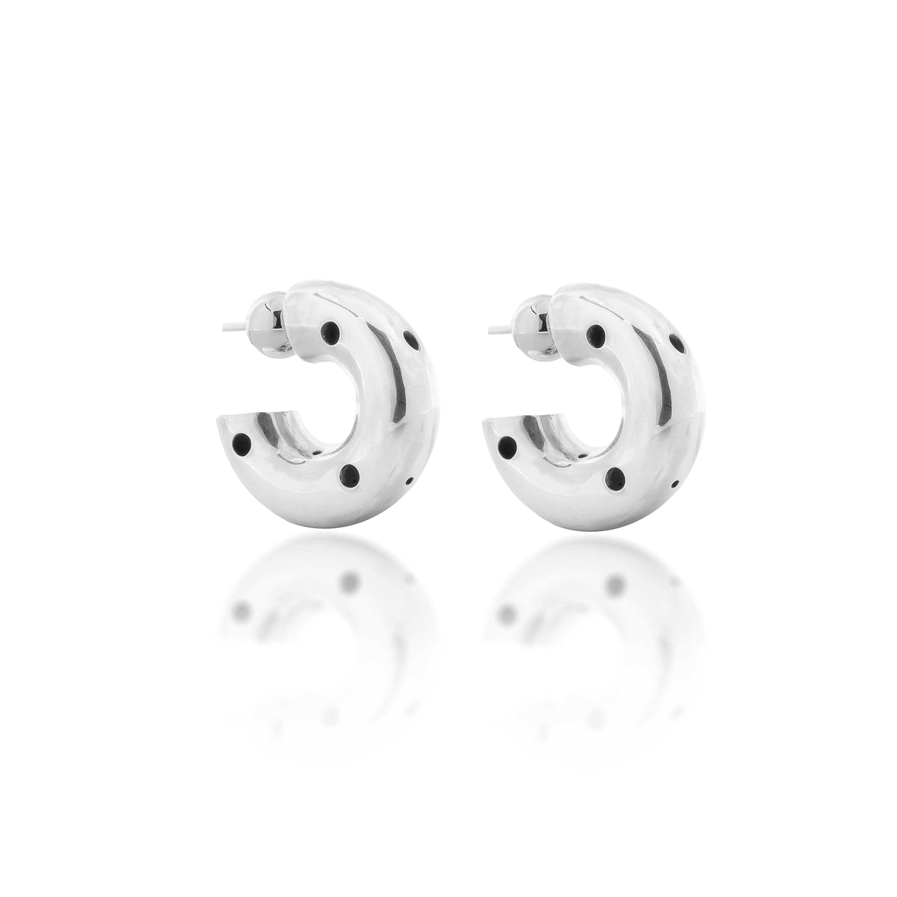 MEDIUM HOOPS EARRINGS