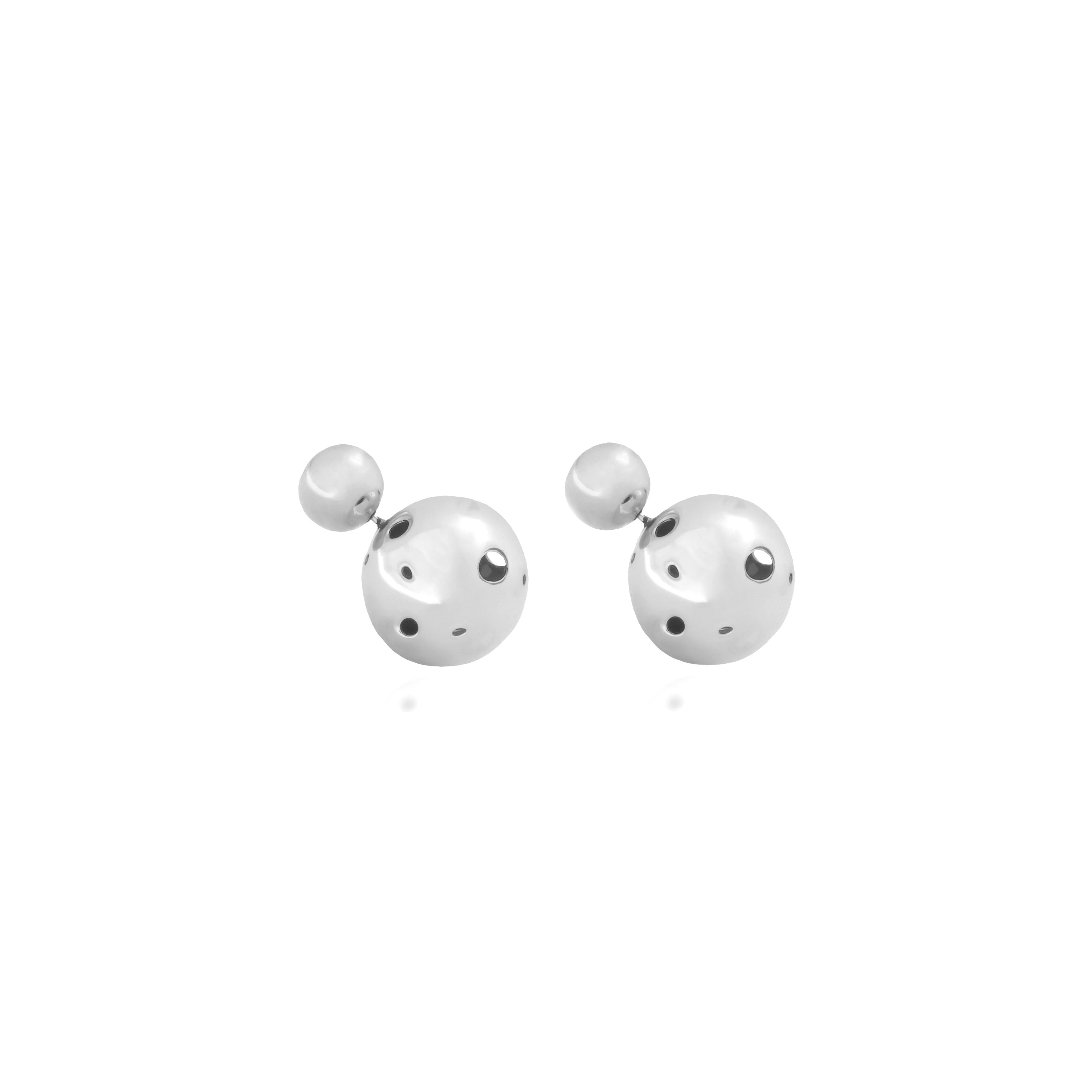 SMALL SPHERE EARRINGS SILVER