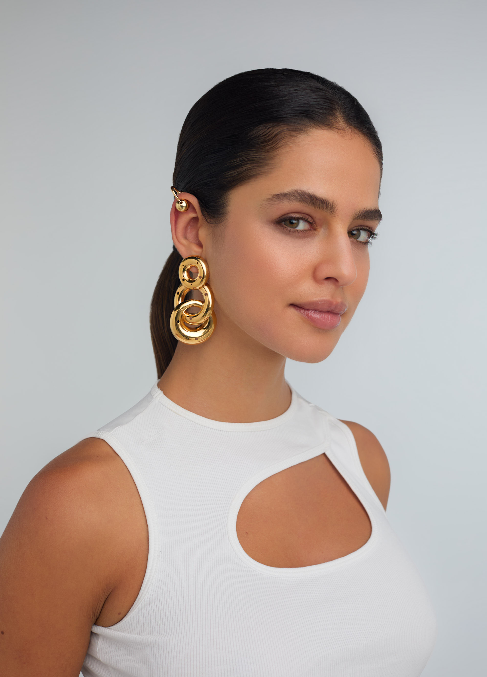 TRIPLE DONNA EARRING